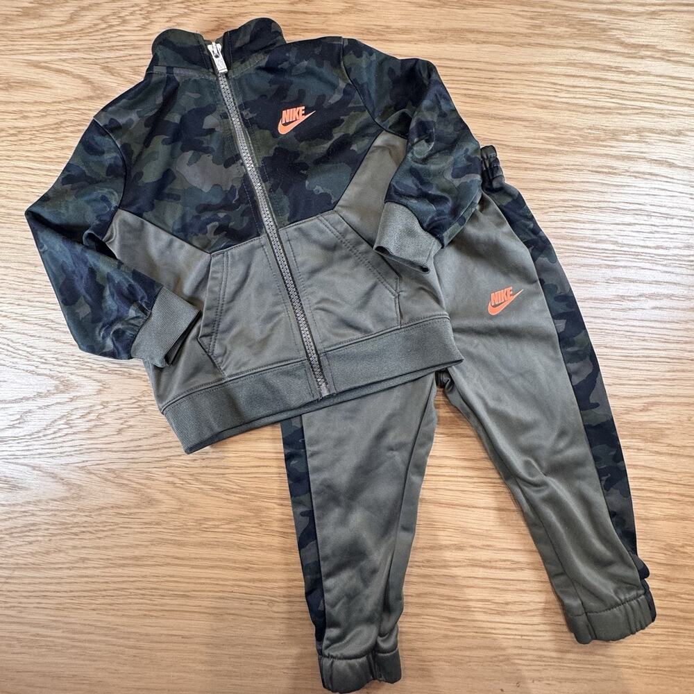 Nike Baby Boys 18M Dri-FIT Tricot Camo Tracksuit Jacket Jogger Pants Set
